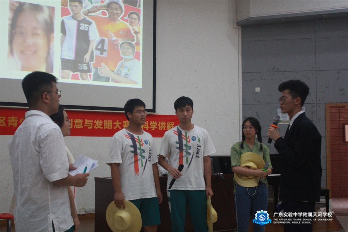210523高二话剧01.jpg