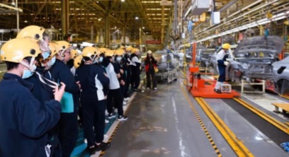 组装飞行器，拆解智能汽车！天省课堂搬进空天科技研究院与汽车工厂